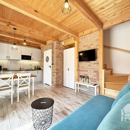 Patyki Kamyki アパート