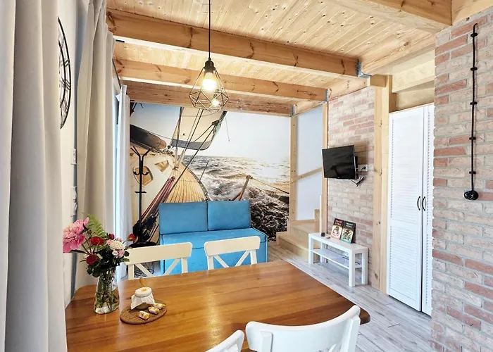 Patyki Kamyki Апартаменты Устка